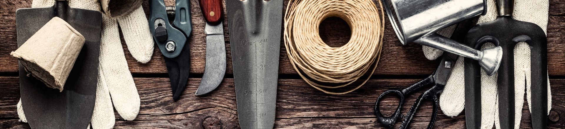 ruim assortiment tuingereedschap